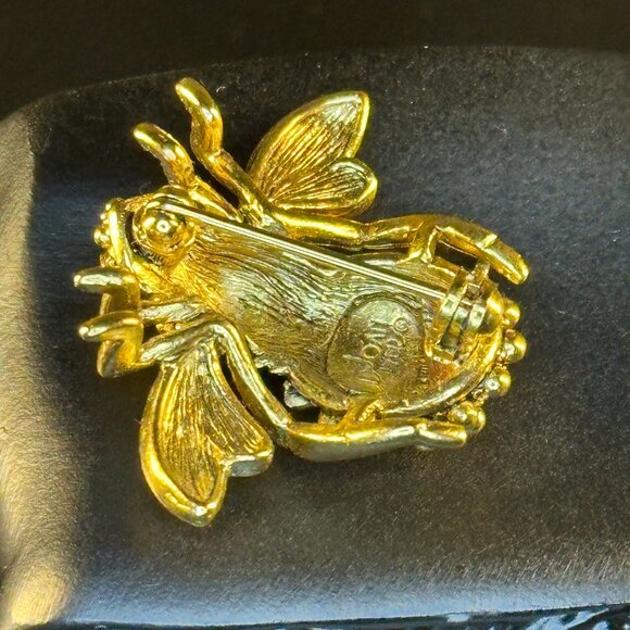 Joan Rivers Classics Green Eyes Crystal Gold Toned Bee Quartz Watch Brooch Pin - Picture 3 of 3